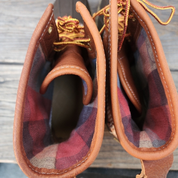 L.L Bean Duck Boot 8" - Picture 4 of 9